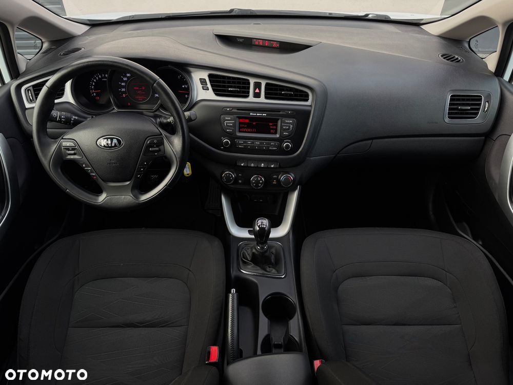 Kia Ceed 1.6 GDI Vision - 8