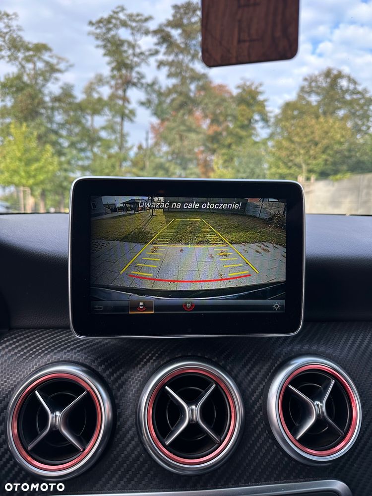 Mercedes-Benz Klasa A 180 7G-DCT AMG Line - 14