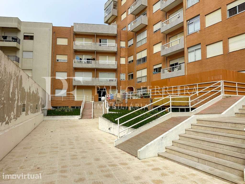 Apartamento T1+1 no centro próximo da praia - Grande imagem: 2/15