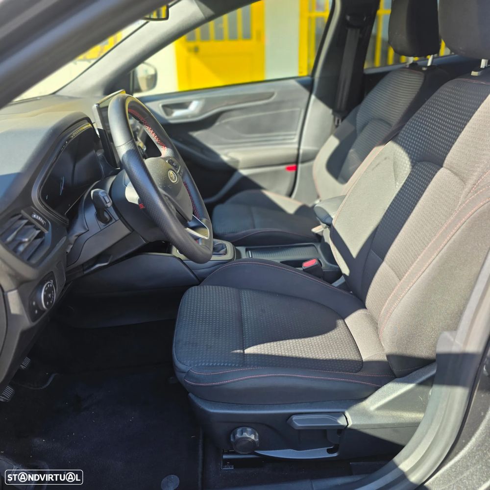 Ford Focus SW 1.0 EcoBoost MHEV ST-Line - 9