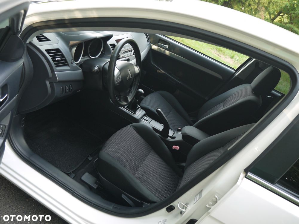 Mitsubishi Lancer 1.6 ClearTec XTRA - 15