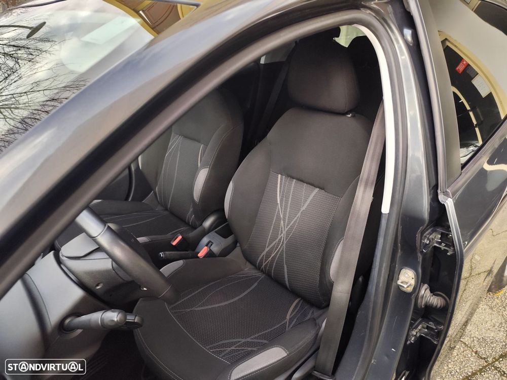 Peugeot 208 1.2 PureTech Active - 16