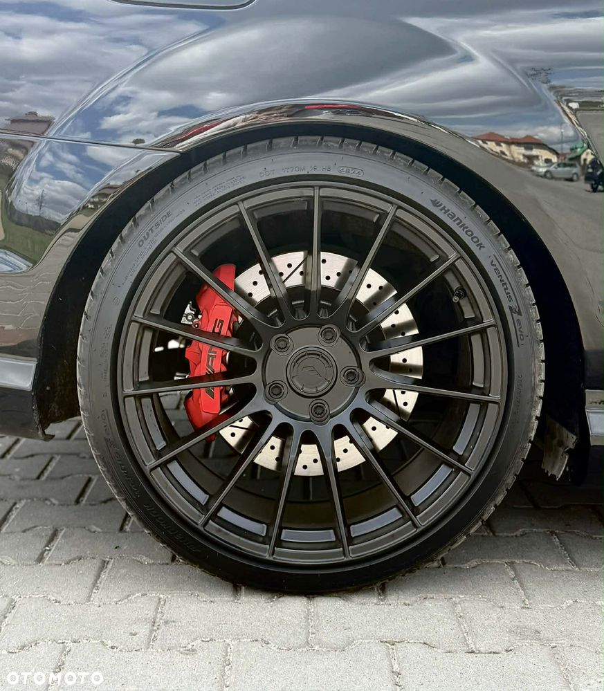 Mercedes-Benz Klasa C 63 AMG AMG SPEEDSHIFT MCT AMG Performance Package - 12
