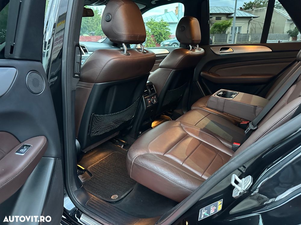 Mercedes-Benz ML 350 BlueTec 4MATIC Aut - 11