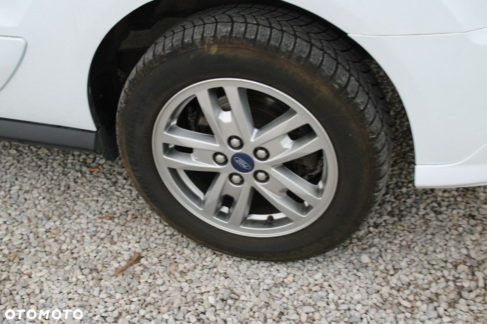 Ford Tourneo Connect - 12