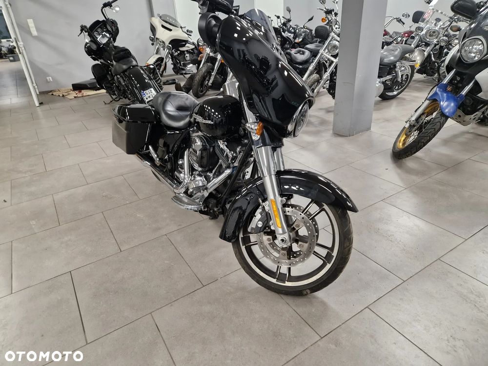 Harley-Davidson Touring Street Glide - 1