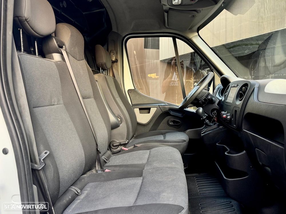 Renault MASTER 2.3Dci L2H2 3.5T - 19