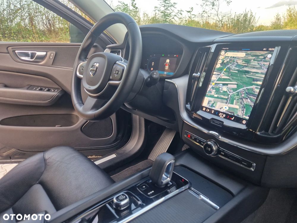 Volvo XC 60 B4 D Geartronic Momentum - 17