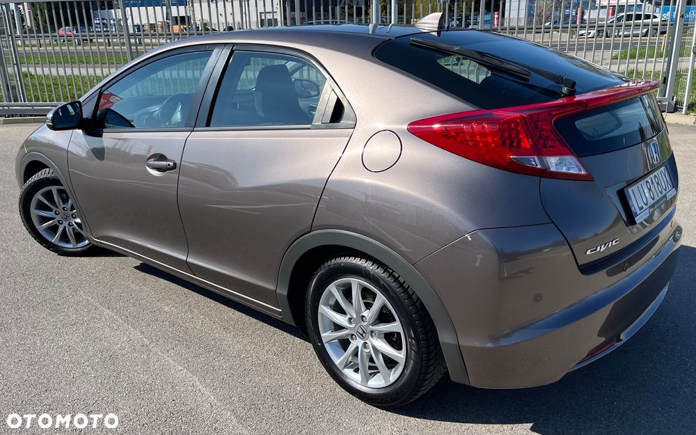 Honda Civic 1.4 i-VTEC Comfort - 9