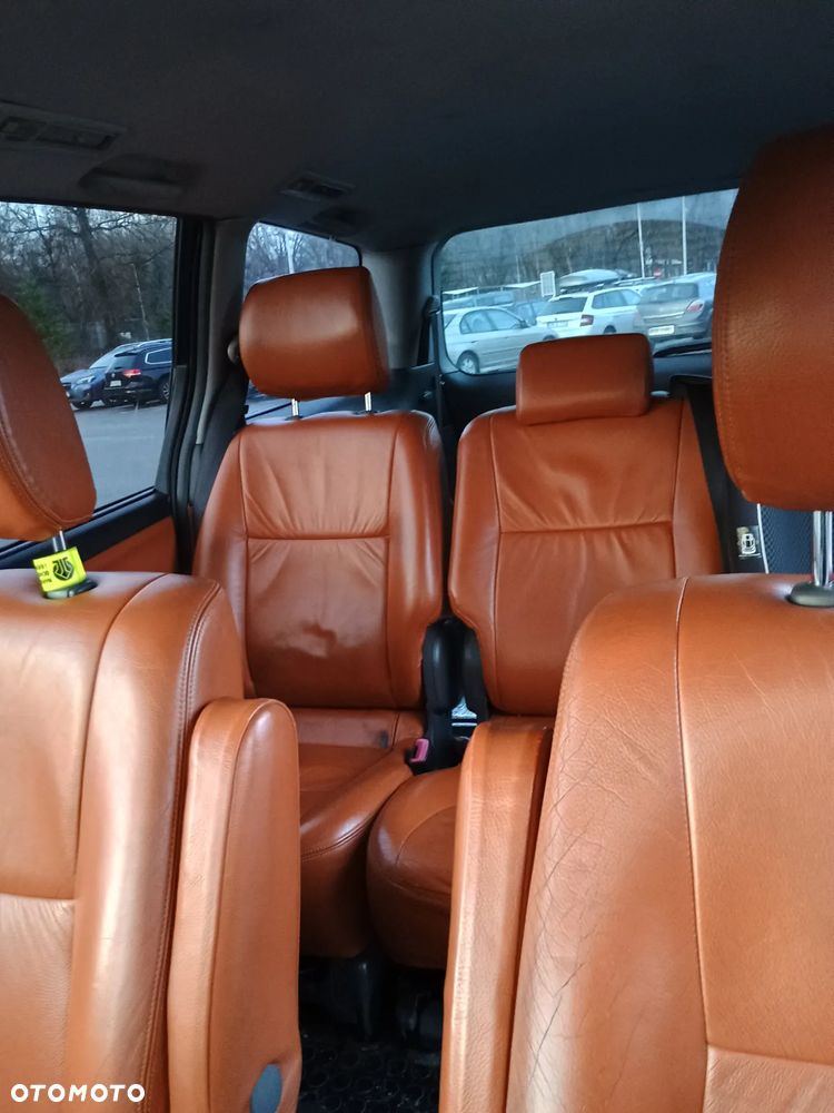 Toyota Previa 2.0 D-4D Luna - 5