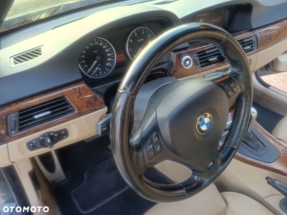 BMW Seria 3 - 16