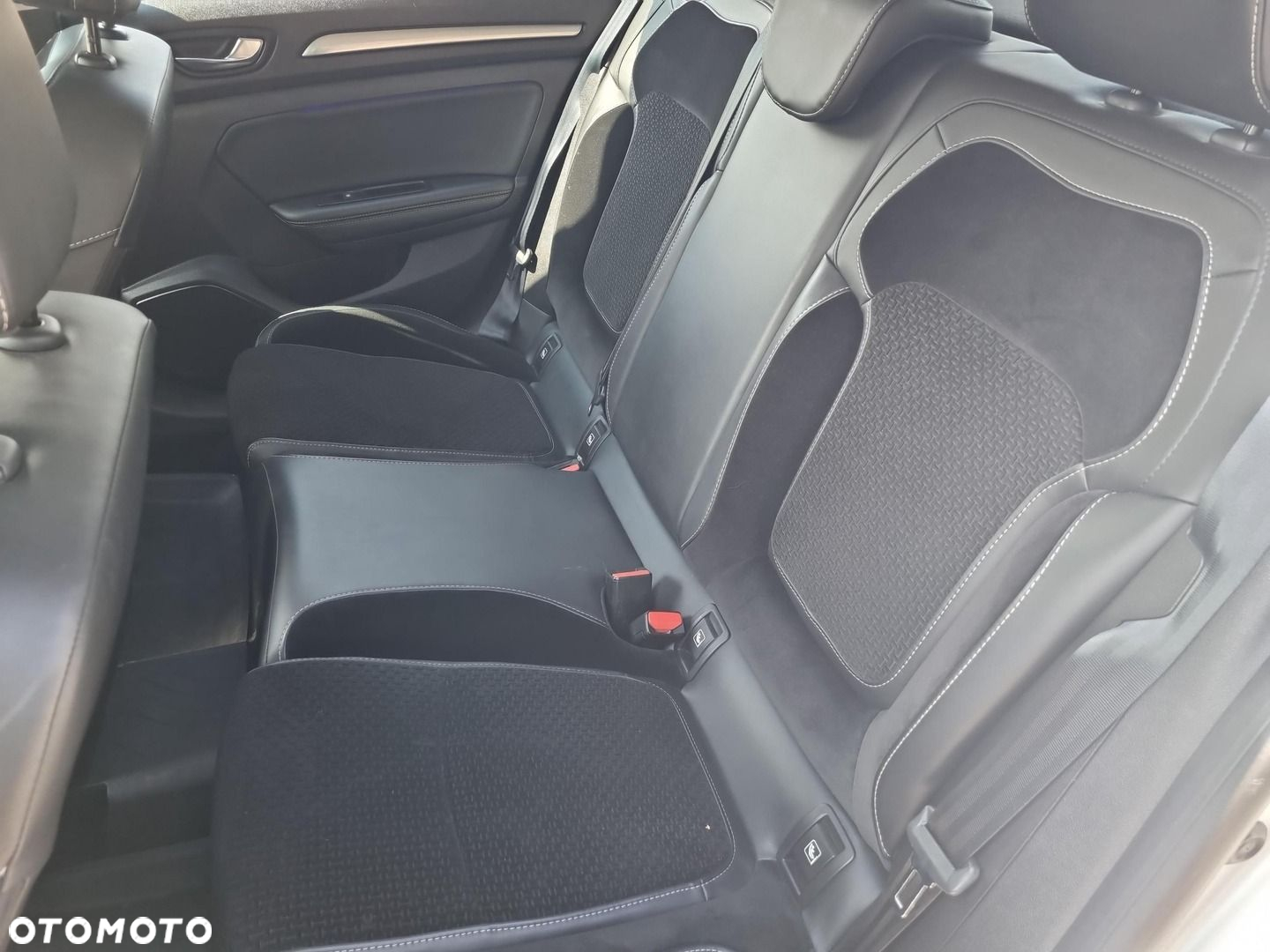 Renault Megane 1.3 TCe FAP Intens - 14