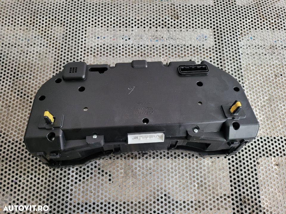 Ceasuri Bord Toyota Avensis T27 Diesel Volan Stanga An 2009-2013 Dezmembrez Toyota Avensis T27 - 5