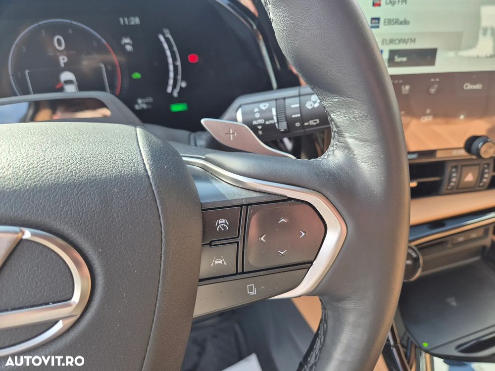 Lexus Seria NX - 23