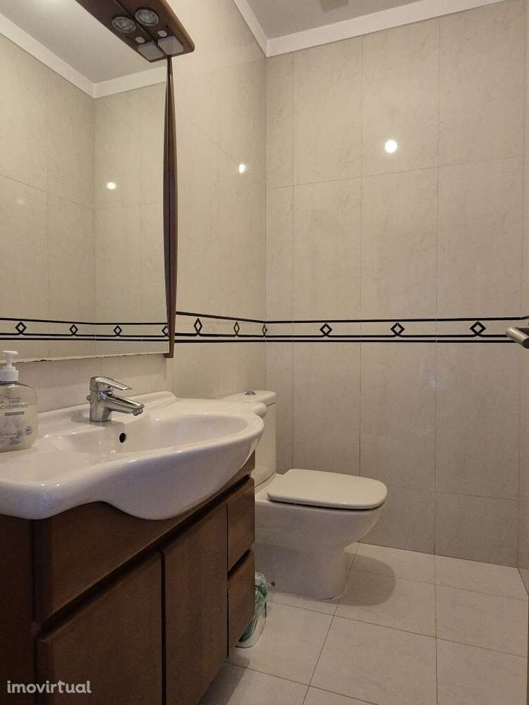 Moradia T4 a 5 min do centro - Grande imagem: 5/35