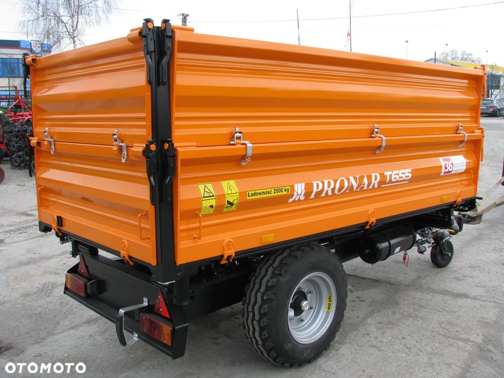 Pronar Przyczepy jednoosiowe Pronar T-655 2,5 tony, Przyczepa T-117 Cynkomet 3,5 tony, Wodziński WTP1W0-1 tona, WTP1W1-3,5 tony;  Przyczepa PR3T Euro-Masz 3 tony - 3
