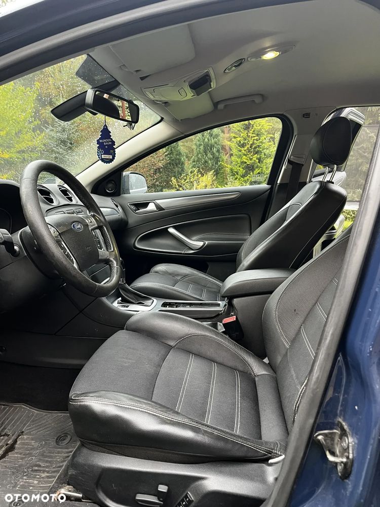 Ford Mondeo - 8