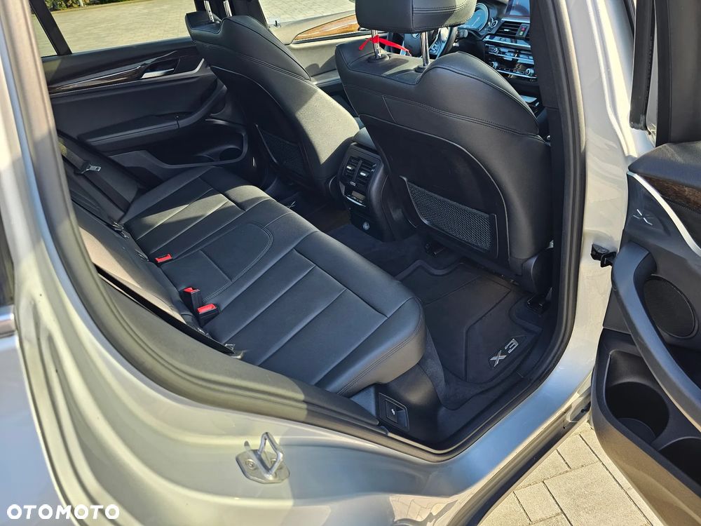 BMW X3 xDrive30i xLine - 17