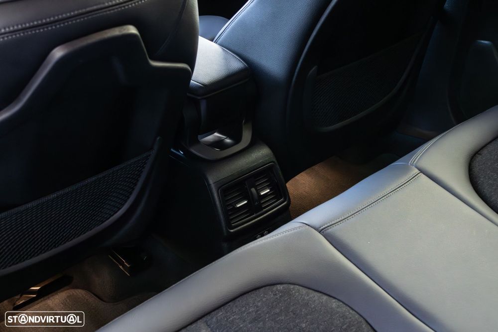 BMW X2 25 e xDrive Pack M - 32