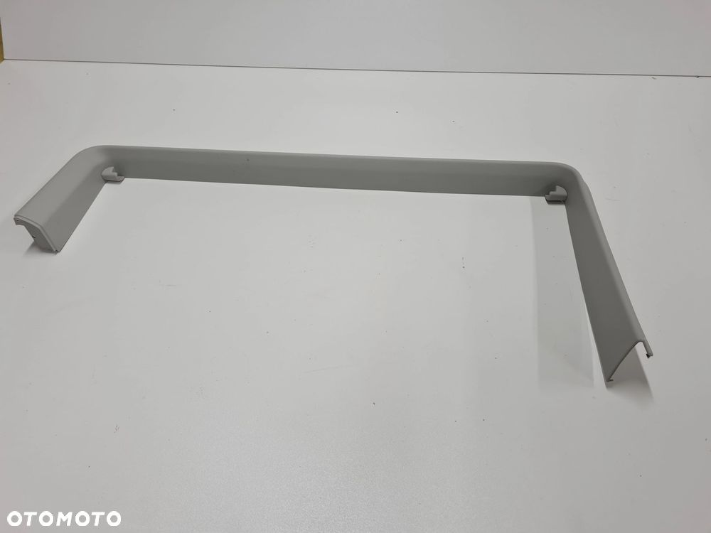 VW T5 MULTIVAN tapicerka listwa drzwi przesuwnych PRAWA - 1