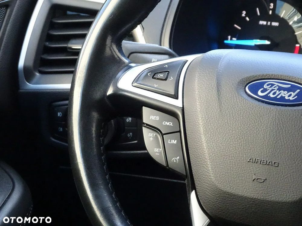 Ford S-Max - 18