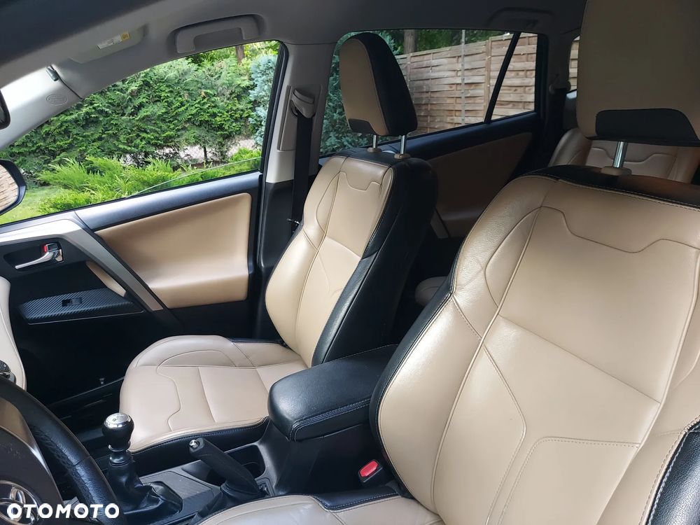 Toyota RAV4 2.0 Prestige - 10