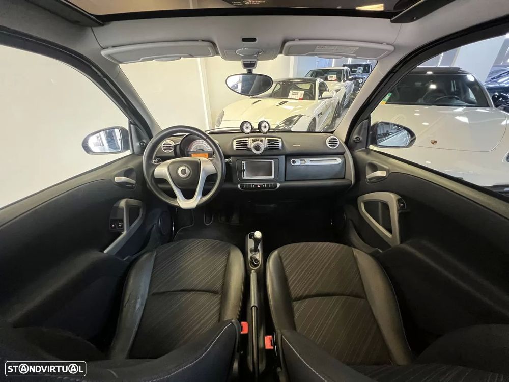 Smart ForTwo Coupé 1.0 mhd Passion 71 Softouch - 13