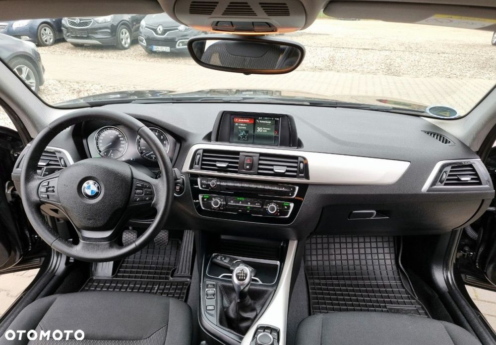 BMW Seria 1 - 26