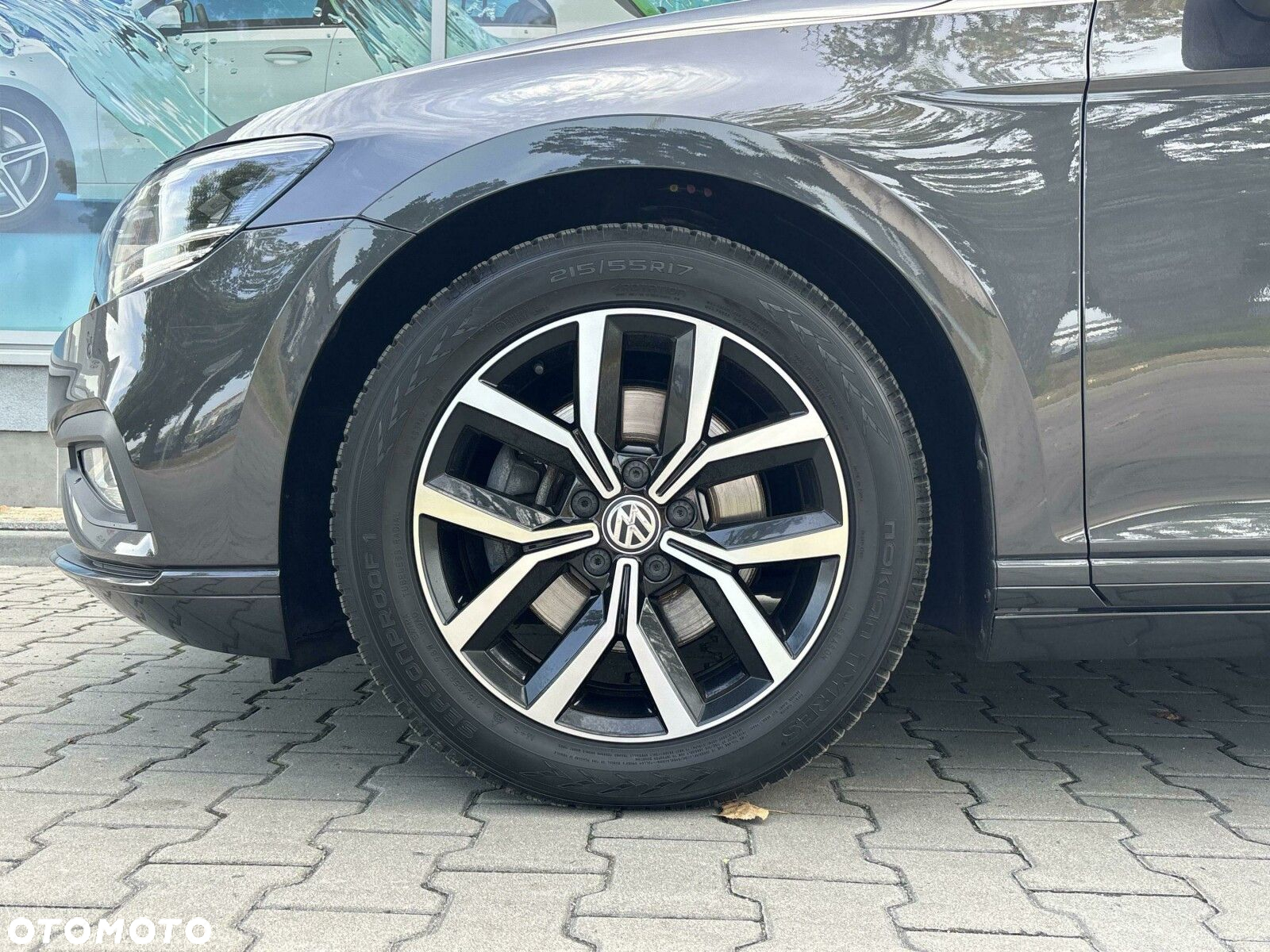 Volkswagen Passat - 29