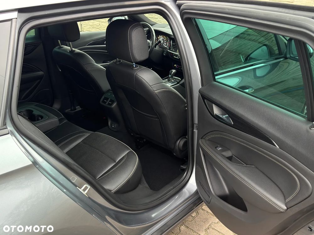 Opel Insignia 2.0 T 4x4 Exclusive S&S - 20