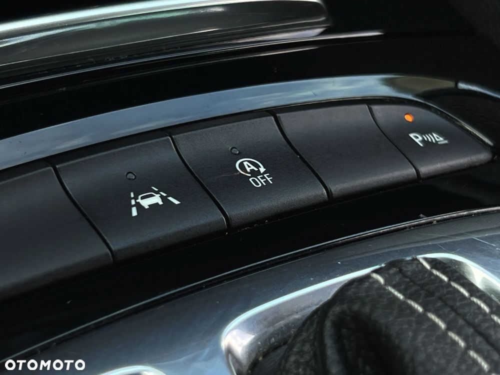 Opel Insignia 1.5 T Exclusive S&S - 29