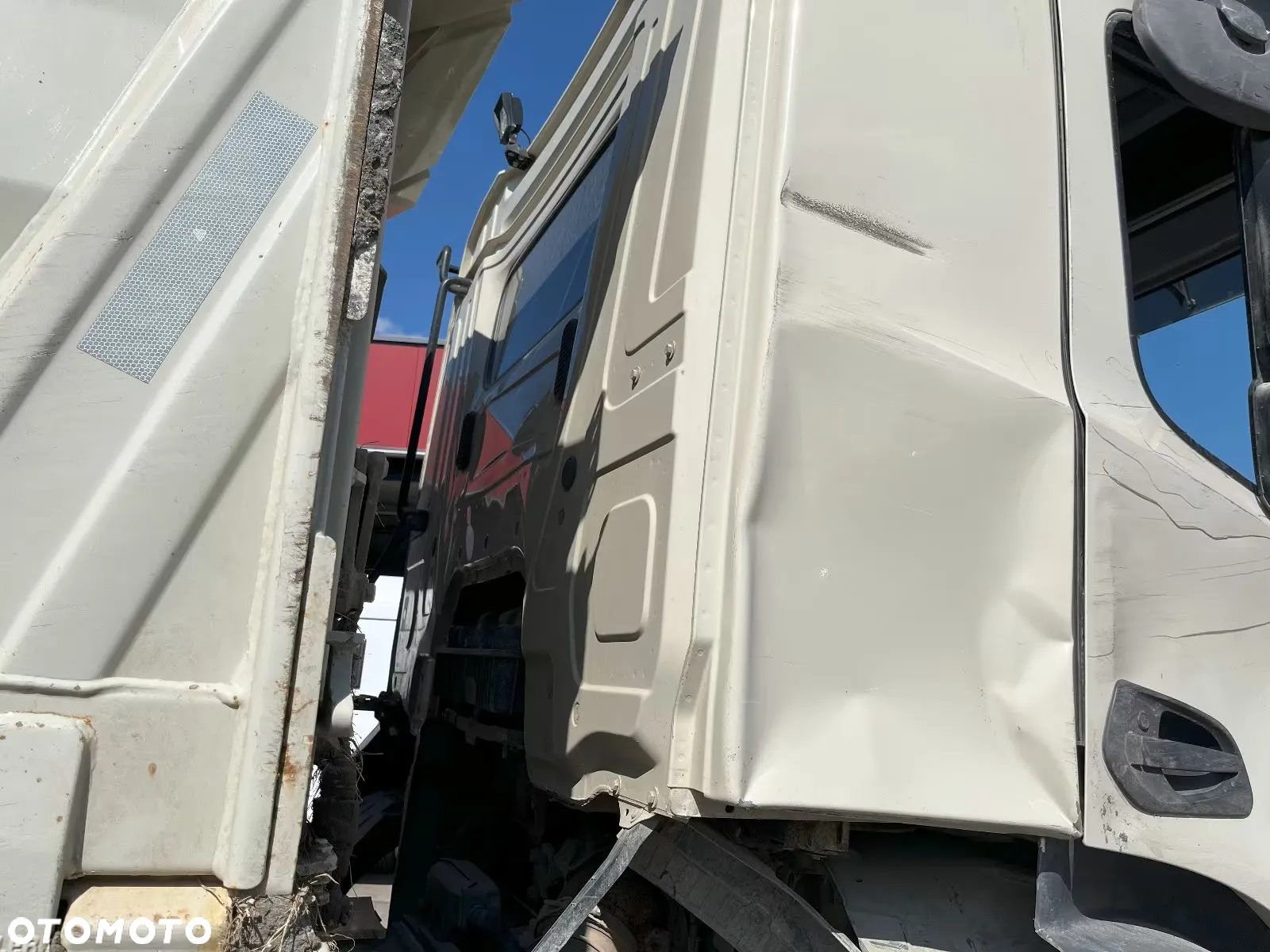 Mercedes-Benz Arocs 3246 / 8x4 / Trójstronna Wywrotka / Bordmatic / Euro 6 / Uszkodzony - 4