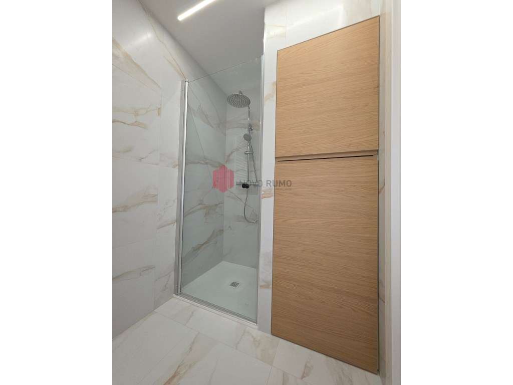 Apartamento T0 Totalmente Remodelado e mobilado, no Centro da Maia ... - Grande imagem: 5/18