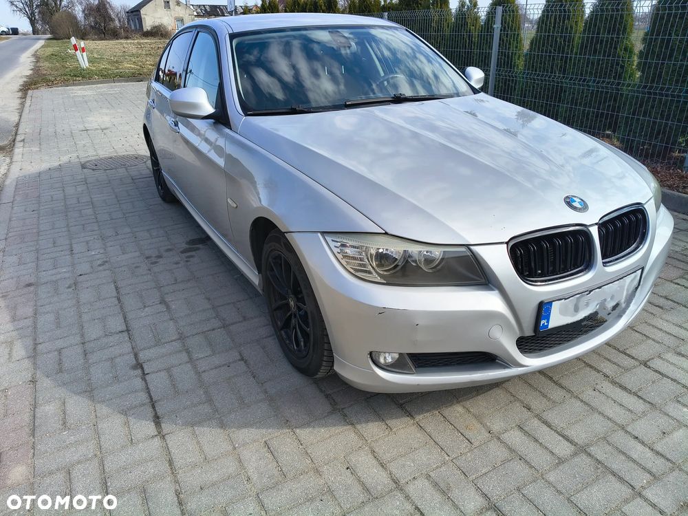 BMW Seria 3 318d - 3