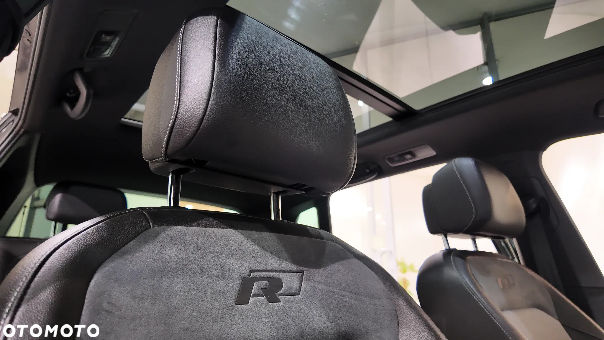 Volkswagen Tiguan 2.0 TDI SCR DSG R-Line - 35