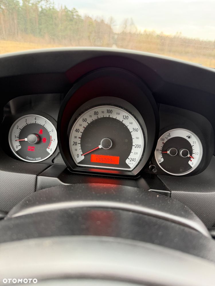 Kia Ceed 2.0 CVVT Spirit - 19