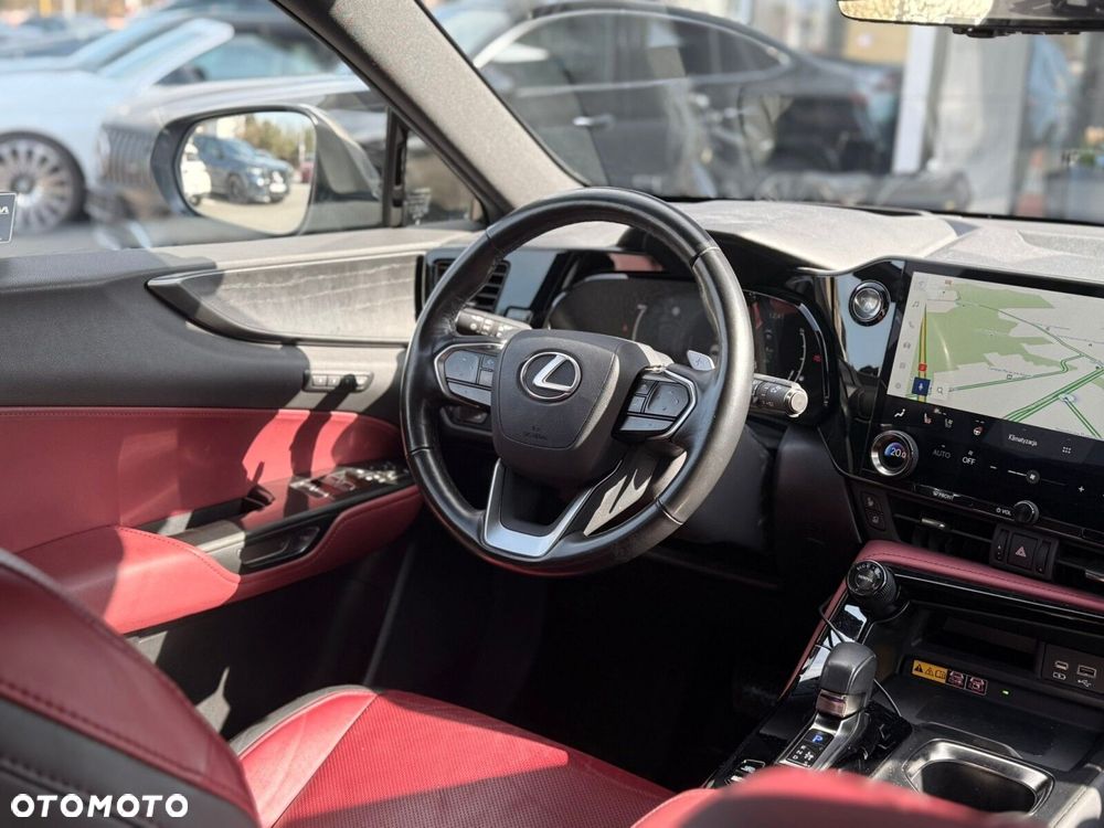 Lexus NX 450h+ Omotenashi AWD - 12