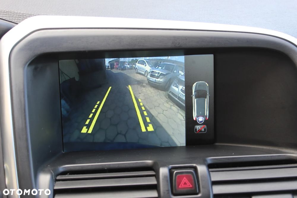 Volvo XC 60 D4 AWD R-Design Summum - 20