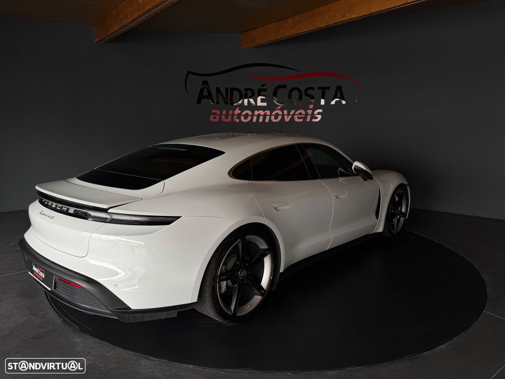 Porsche Taycan 4S - 3