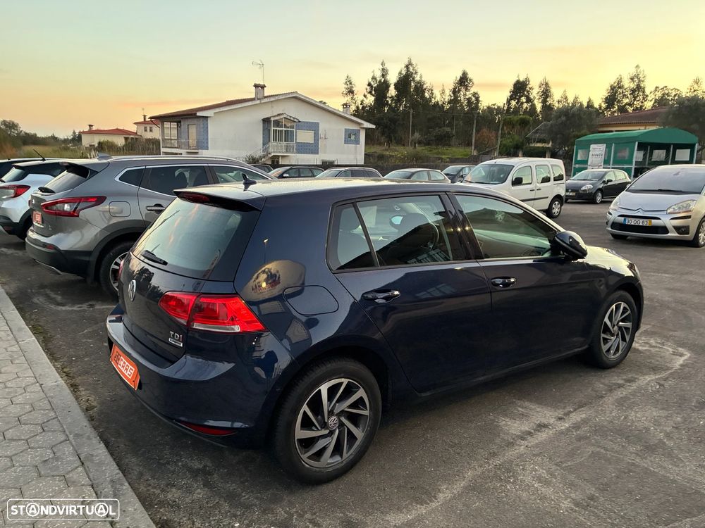 VW Golf 1.6 TDi Confortline - 10