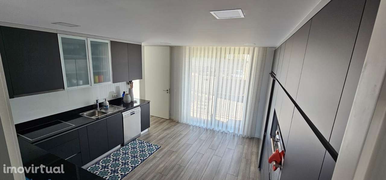 Moradia de Luxo Contemporânea – Onde o Design Encontra o Conforto - Grande imagem: 4/41