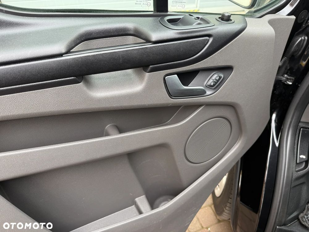 Ford Custom L1H1 - 15