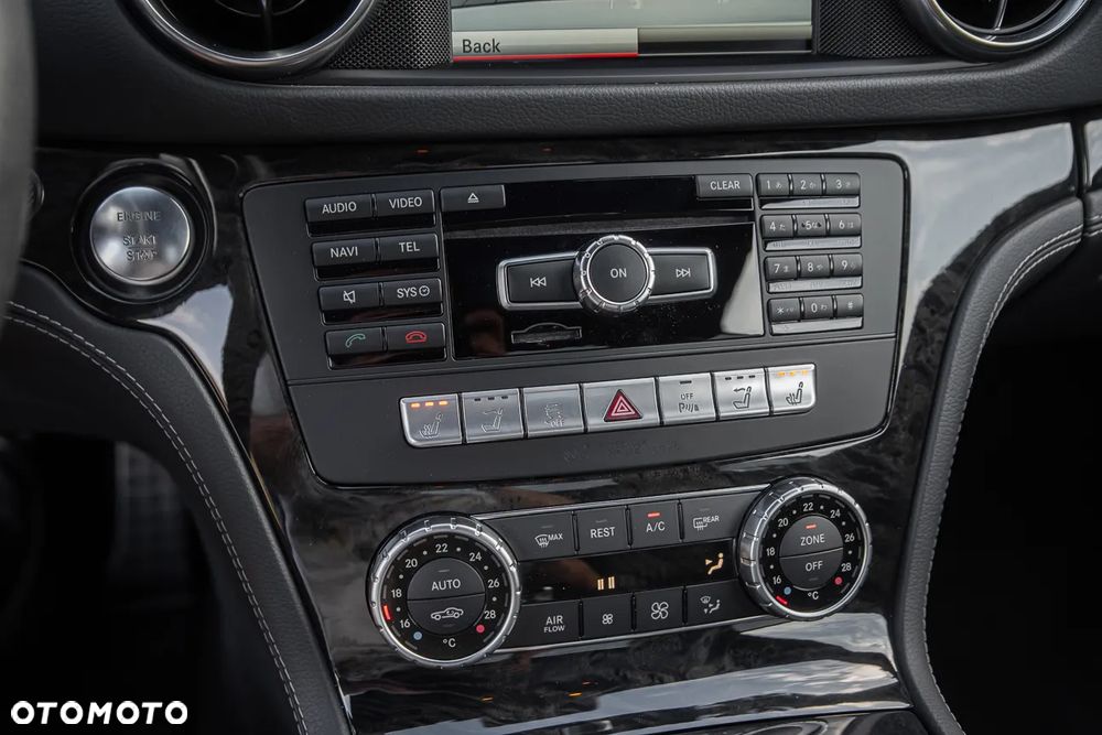 Mercedes-Benz SL 500 7G-TRONIC - 22