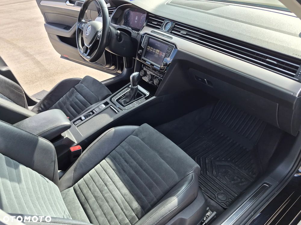 Volkswagen Passat 2.0 TDI (BlueMotion Technology) DSG Highline - 13