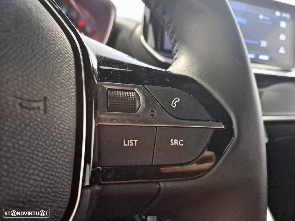 Peugeot 2008 1.2 Style - 15