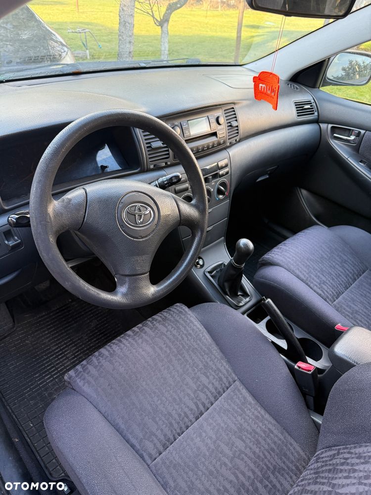 Toyota Corolla 1.4 VVT-i Base - 5