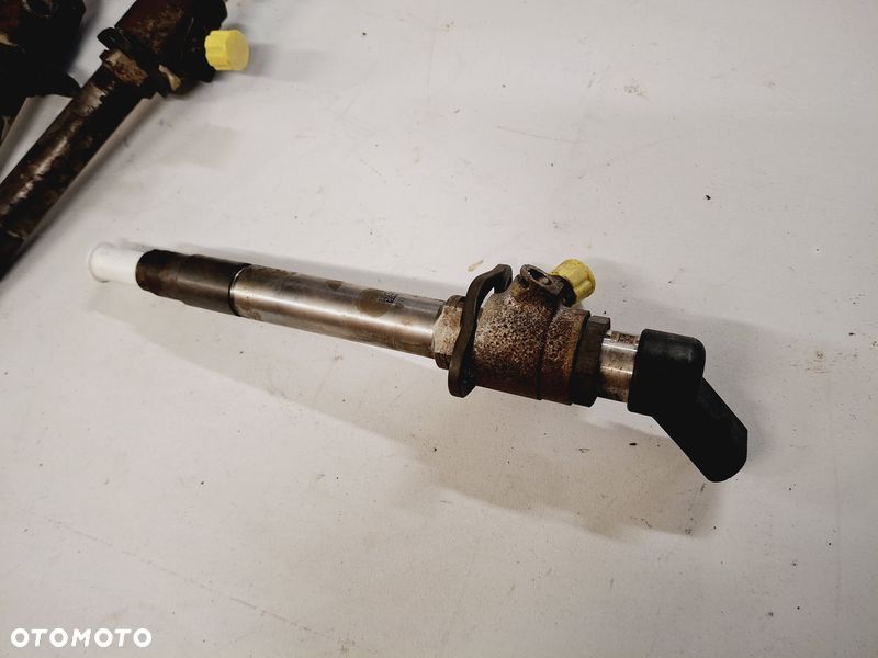 RANGE ROVER L322 3.6 D WTRYSKIWACZ WTRYSK PALIWA 6H4Q-9K546-DB - 3