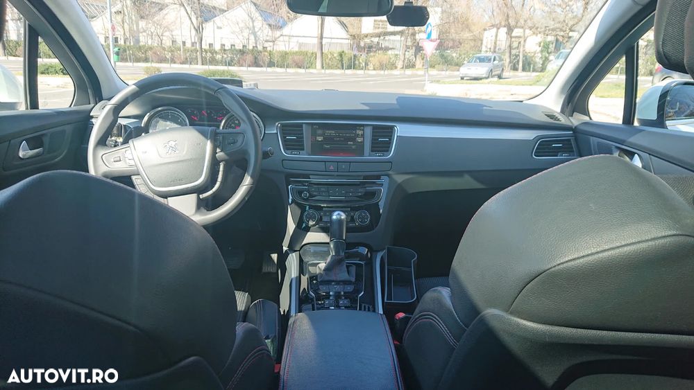 Peugeot 508 2.2 HDI FAP BVA GT - 10
