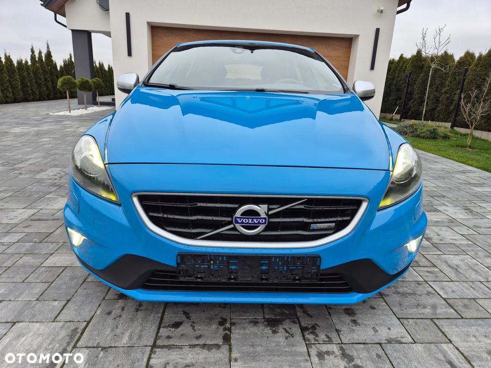 Volvo V40 D2 R Design - 10