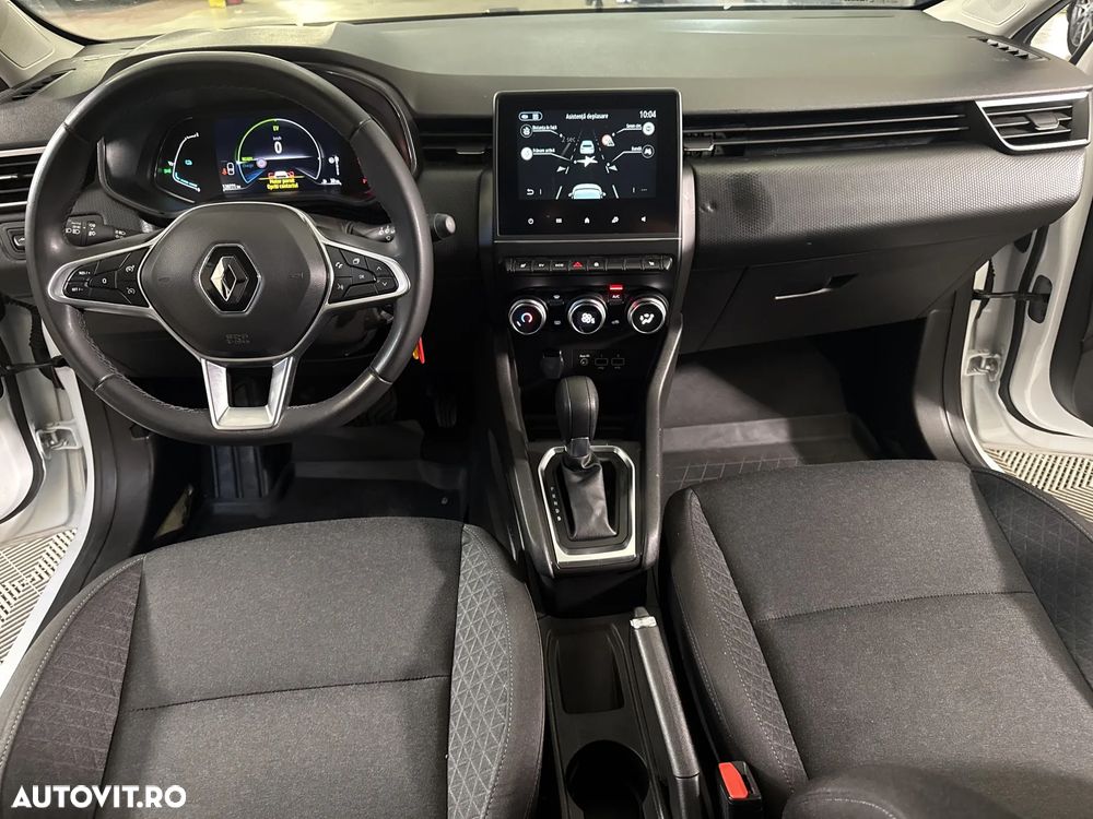 Renault Clio - 10